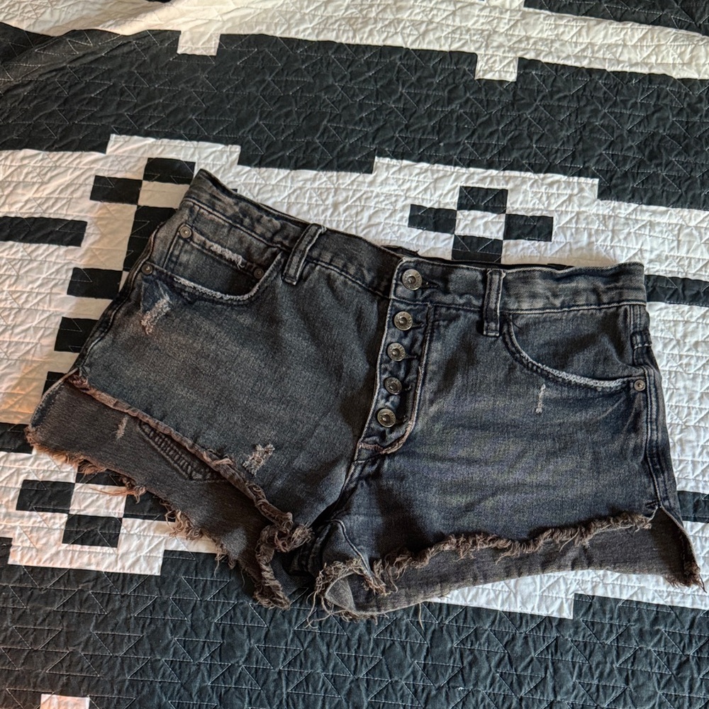 Free People Blue  / Black Distressed Denim Jean Shorts size 27